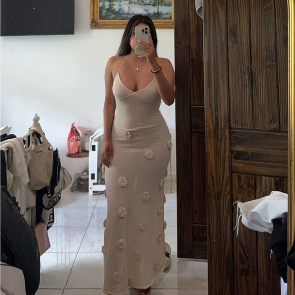 Meshki Dresses & Skirts - MESHKI SUKI KNIT MAXI DRESS WITH FLOWERS